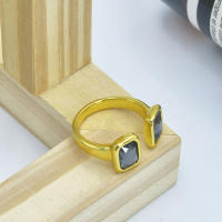 Joyería española UNODE50, dos anillos abiertos de cristal rectangular facetado gris, pareja de moda clásica, accesorios de fiesta que combinan con todo, populares en verano - details 6