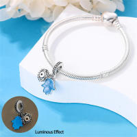 Conjunto de dijes para pulsera de dos piezas con ojo mágico brillante, fabricado en plata con piedra principal de circonia. - details 2