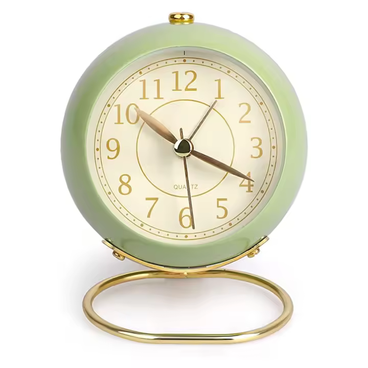 Reloj despertador silencioso, reloj de mesa pequeño para mesita de noche, reloj despertador Retro analógico sin tictac con botón de luz para mesa de escritorio - 1