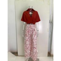 Conjunto de moda de otoño con camisa de cuello en V y pantalones anchos estampados - details 17