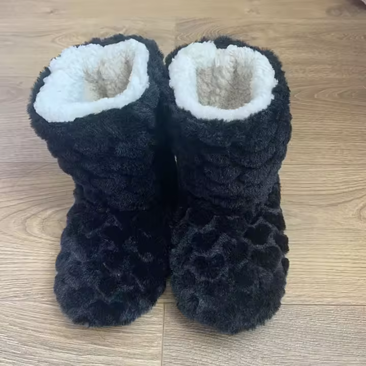 Zapatillas de invierno para mujer, zapatos de invierno, calcetines de suelo para parejas, zapatillas de tubo alto antideslizantes de terciopelo grueso para baile interior para adultos - 1