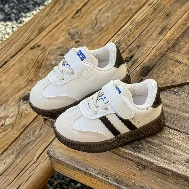 Nuevos zapatos deportivos para niños, superficie de cuero, antideslizantes, casuales, ligeros, para correr - 1