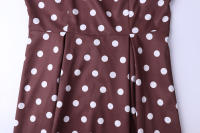 Vestido estampado con tirantes, estampado de lunares, ceñido a la cintura, falda con vuelo grande, falda de longitud media - details 3