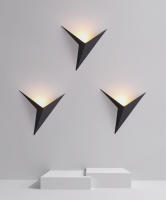 Lámpara de pared triangular LED moderna y minimalista para dormitorio, estudio, habitación de hotel, mesita de noche, lámpara frontal de espejo - details 0