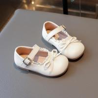 Zapatos de cuero para niños, nuevos zapatos planos para niñas de primavera y otoño con lazo, zapatos informales versátiles de moda de princesa para niños, suela blanda - details 7