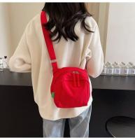 Bolso Cruzado de Nylon Ligero Gran Capacidad, Versátil con Correa Ajustable, Cierre de Cremallera - details 3