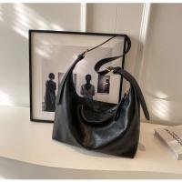 Bolsa de gran capacidad de las mujeres 2025 nueva moda bolsa de mensajero casual versátil bolsa de hombro simple bolsa de cubo - details 21