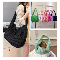 Bolso de mano tipo chaqueta nube plisada, bolso bandolera - details 5
