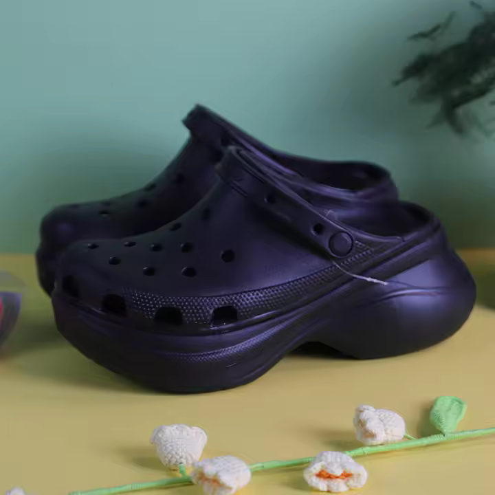 Cross, Clog Classic Mega Crush, zapatos de suela gruesa, de altura, con fondo de muffin para mujer, resistentes al desgaste, sandalias de playa transpirables - 1