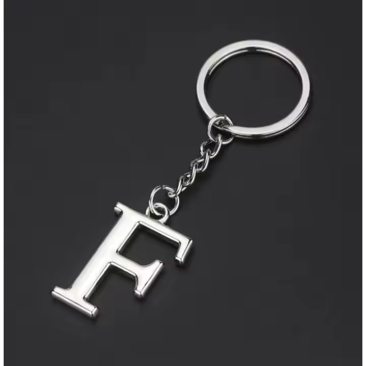 Llavero con letras de A-Z para hombre y mujer, anillo de Metal para llaves de coche, Color plateado Simple, regalo de fiesta - 1