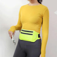 Bolsa transpirable reflectante para correr con cintura delgada y 2 compartimentos para senderismo, ciclismo y entrenamiento - details 1