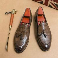 Los zapatos de vestir de cuero italianos del estilo que camina de los hombres más vendidos 2023 y los zapatos casuales del banquete de boda de Oxford - details 2