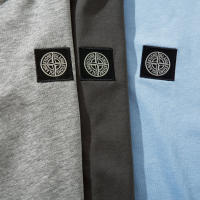 Una camiseta de tendencia de verano estilo hip-hop con bordado de isla de piedra y mangas cortas, adecuada para ropa deportiva. - details 4