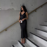2025 nuevo vestido de tirantes de falda media a larga adelgazante a la moda con escote en V profundo Sexy para mujer - details 7