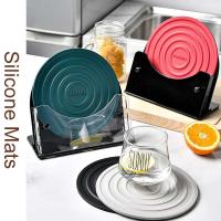Posavasos multiusos de silicona de tres pies, tapetes circulares aislados, mesa de comedor flexible o tapetes para ollas calientes para uso en la cocina - details 0