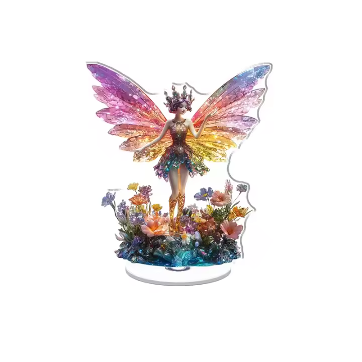 Adorno acrílico giratorio con una elegante hada bohemia hecha de cristales con alas degradadas de arcoíris y vibrantes detalles florales sobre un fondo blanco puro. - 1