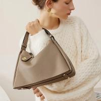 Elegante bolso de mujer de cuero genuino con correa de hombro ajustable y cierre de cremallera - Resistente a la decoloración, varios colores (gris oscuro/gris/blanco/negro) para desplazamientos y uso diario, bolso de cuero, accesorio elegante, bolso resi - details 0