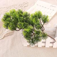 Pino de plástico, ramas verdes realistas, 34 centímetros, utilizado para fiestas, bodas, hogares, habitaciones, adornos navideños, - details 12