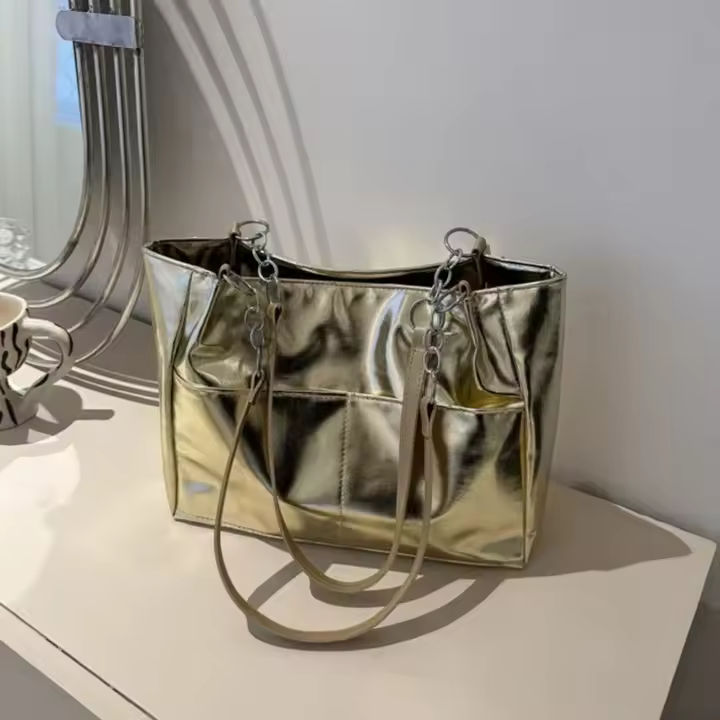 Bolsos informales para mujer, novedad de 2025, bolsos de hombro de gran capacidad con textura brillante, bolsos de mano de cuero Pu para mujer, bolsos elegantes con cadena - 1