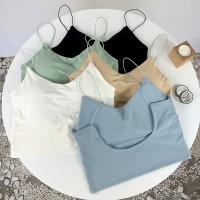 Tops cortos sexis para mujer, sujetador deportivo de seda helada para verano, chaleco con tirantes finos, Top para mujer, sujetador incorporado, camisola sin mangas con hombros descubiertos - details 1