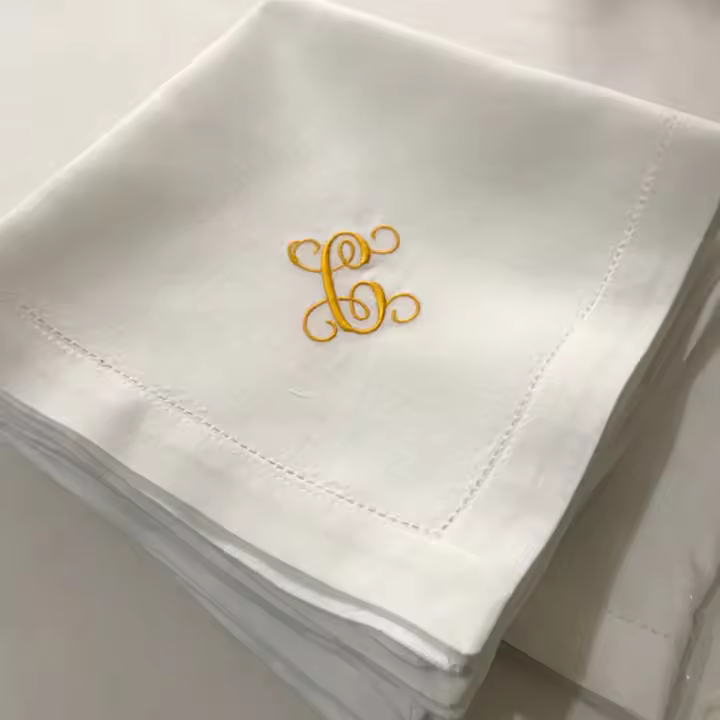 Servilletas de tela blancas con bordado de monograma, regalo de inauguración de la casa, servilleta de boda - 1