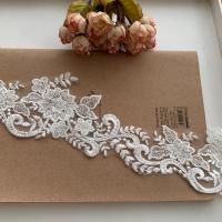 Vestido de novia de encaje con cuentas blancas, 5 yardas por lote, ribete de borde de velo, accesorios de bricolaje hechos a mano - details 1
