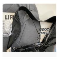 Cuero suave plisado Dumpling Bolso de la Mujer 2025 Nuevo, Cuerno de vaca Bolso de hombro de correa ancha, Negro - details 12
