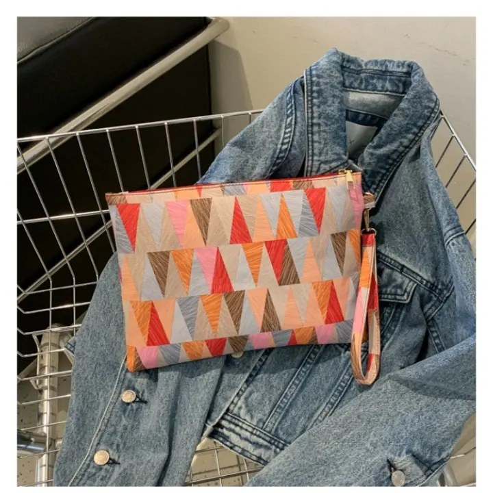 Glovento - Bolsos para Mujer Cuadrados, Estampado Geométrico, Decoración Metálica, Moderno y Elegante - 1