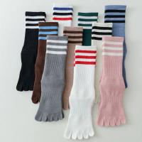 Calcetines de Yoga con cinco dedos divididos para mujer, medias profesionales de Pilates, de algodón, antideslizantes, de tubo medio, para interiores, baile, Fitness y deportes - details 1