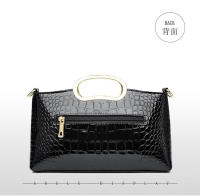 Bolso de mano ligero de cuero de alta gama para mujer, nuevo bolso de mano sencillo con un solo hombro tipo bandolera - details 20