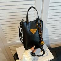 Bolso bandolera para teléfono de inspiración vintage para mujer - Cierre magnético, correa ajustable, color beige, diseño elegante y funcional para uso diario - details 14