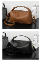Bolso bandolera de piel suave de gran capacidad para mujer, bolso de viaje tipo almohada, bolso de hombro portátil para mujer - details 18