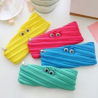 Bolsa de lápiz labial con cremallera y oreja de conejo, gran capacidad, Color sólido, bolsa para lápices para estudiantes, bolso de mano con ojos de dibujos animados, monedero, billeteras - details 5