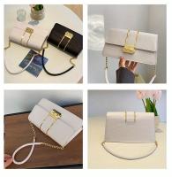 Bolso para axilas para viajes diarios, color negro/beige, moda retro, cadena elegante, cuadrado pequeño, forro de poliéster, cierre giratorio, solo lavado a mano, con mujer - details 1