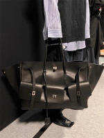 Bolsa de mano Neutral Spice Girl, nueva, de gran capacidad, para viajes diarios, de cuero, estilo punk, con cierre y asa de ala. - details 37
