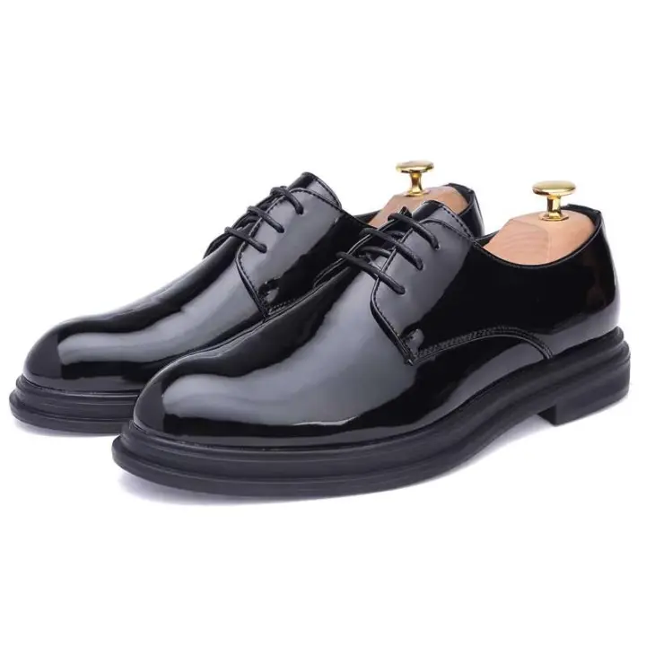 Vestido de novia para caminar en la oficina puntiagudo de talla grande para hombre, zapatos de cuero lacados de negocios, zapatos casuales para hombre - 1