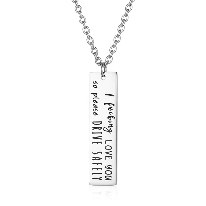Simple collar inglés personalidad cuadrado marca colgante de nicho titanio acero moda suéter cadena - 1