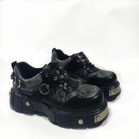 Remaches Metálicos Punk Fondo Grueso Zapatos Nicho Diseño Sentido Denim Solo Zapatos Marea Cool Cabeza Grande Pequeño Cuero Zapatos 2025 Nuevo - details 2