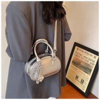 Bolso pequeño plateado de gama alta para mujer 2025 nuevo bolso de mensajero versátil popular bolso de bolos portátil de moda - details 22