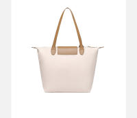 Bolso de hombro de cuero suave y versátil para mujer, bolso de mano de gran capacidad a la moda. - details 6