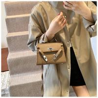 2025 Nuevos bolsos de mujer, bolsos de señora, bandoleras de moda, blanco-negro - details 3