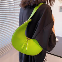 Bolso tote de moda para mujeres Bolso de lujo de medio cuarto Luna bolso de hombro de marca para damas Bolso de axila de cuero PU y monedero - details 17