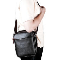 Bolso bandolera para hombre, piel auténtica de becerro, suave,bandolera cruzada de hombro, informal - details 11