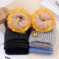 Nuevos guantes cálidos de punto de otoño e invierno con etiqueta en H de medio dedo con pantalla deslizante, manoplas deportivas de moda para hombres, calidez a prueba de frío - details 5