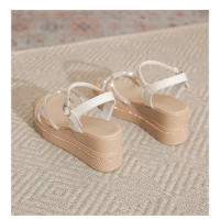 Sandalias de cuña de verano 2025 nuevas sandalias francesas de suela gruesa para uso exterior, zapatos de mujer de una sola tira con falda. - details 3