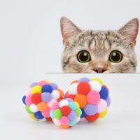 Juguete Para Gatos Pelota De Terciopelo Con Campana Juguete Elástico De Colores Para Divertir a Los Gatos Material De Lana - details 0