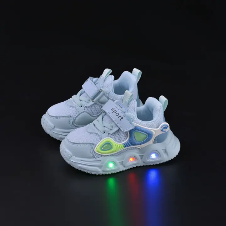 Nuevos zapatos de malla luminosos de primavera y otoño para niños y niñas, zapatos de bebé con suela suave iluminada, zapatos deportivos casuales con velcro para niños a la moda - 1
