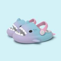 Zapatillas de Niños de Gradiente Arcoíris de Verano Diseño de Tiburón de Dibujos Animados Lindo - details 3