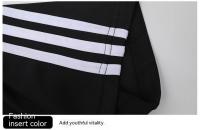 Conjunto deportivo de verano con tres rayas, pantalones cortos de manga corta, holgados para correr, secado rápido y transpirable - details 14