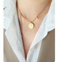 Collar con colgante de medalla con retrato de reina, cadena de clavícula salvaje para mujer, joyería de acero de titanio - details 1
